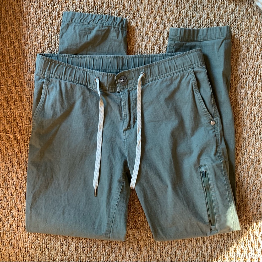 Vuori // Women Ripstop Pant - Green Canvas - Style: VW401 - Small